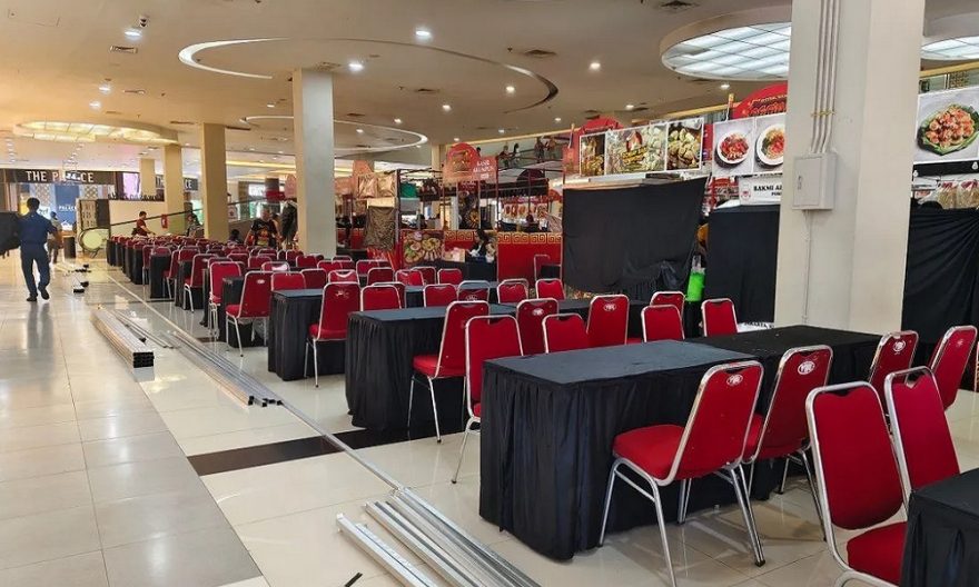 Festival Makanan Nonhalal di Mal Solo Paragon